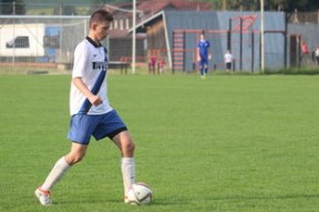 米兰真人-全国青少年跨栏锦标赛青春动力奔涌，青少年跨栏跑训练应注意哪些事项