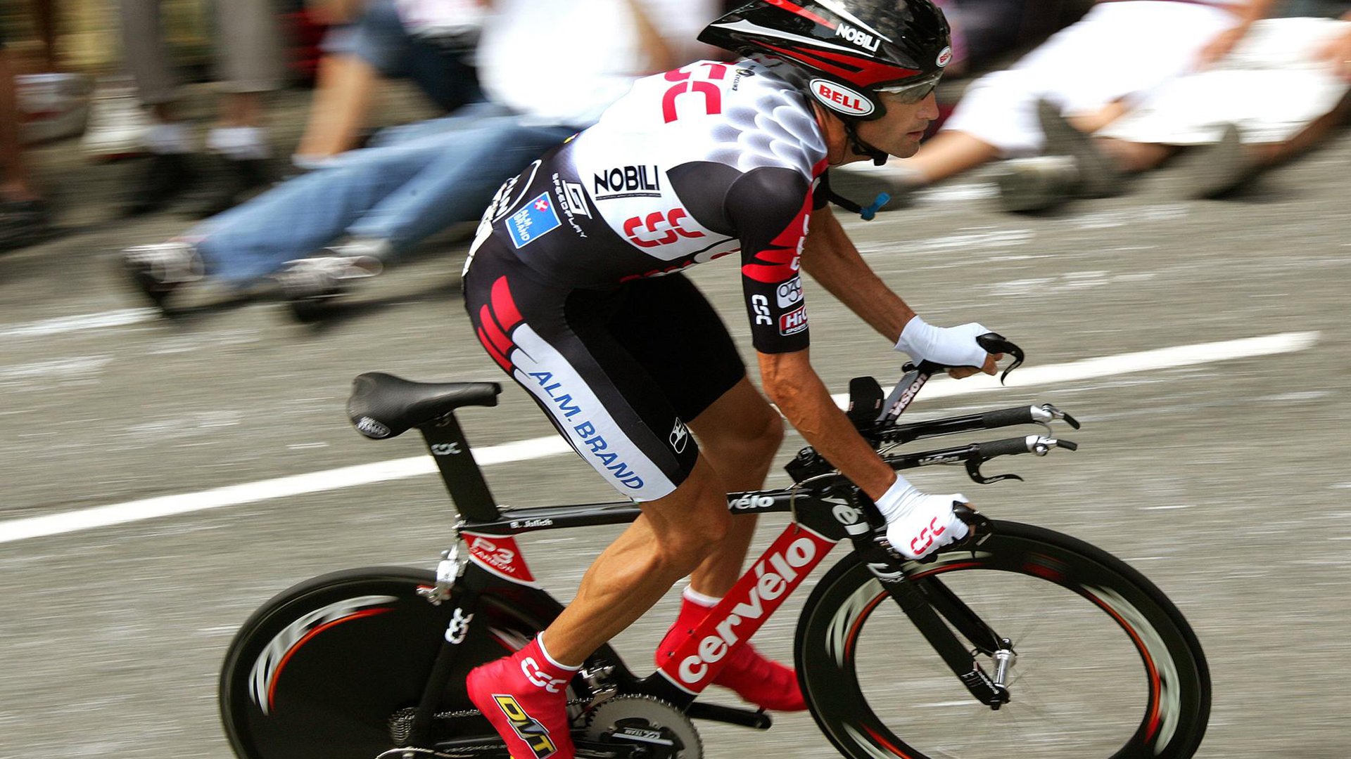 足球比赛中的战略布局